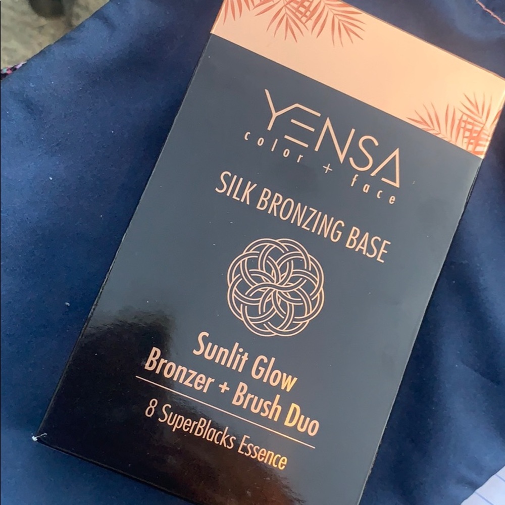 YENSA Silk Bronzing Base